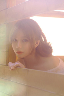 美女镣铐